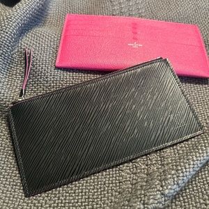 Authenticate Louis Vuitton Felicie Raspberry inserts